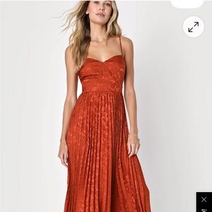 Lulu's Terracotta Pleated Midi Dress
